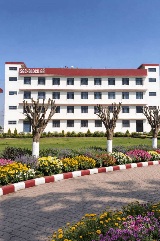 girls hostel scp